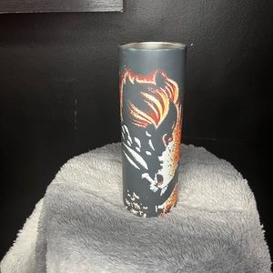 Glow in the dark tumbler pennywise